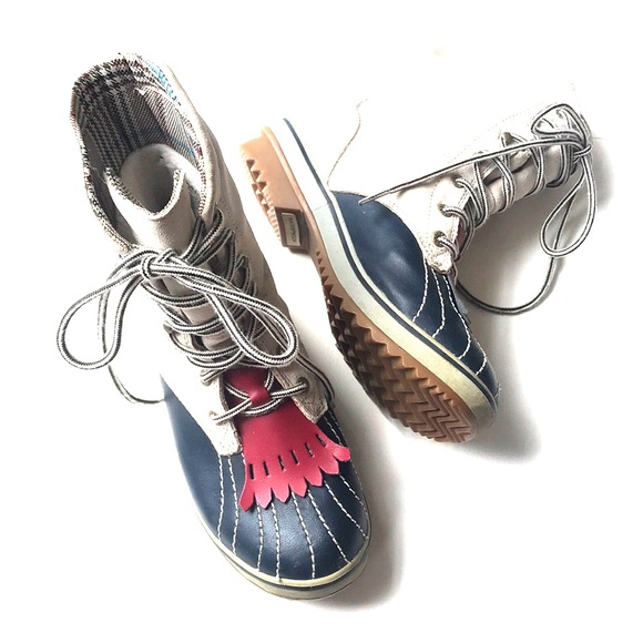 Sorel Shoes - Sorel Size 6.5 Lace-up Suede Winter Boots